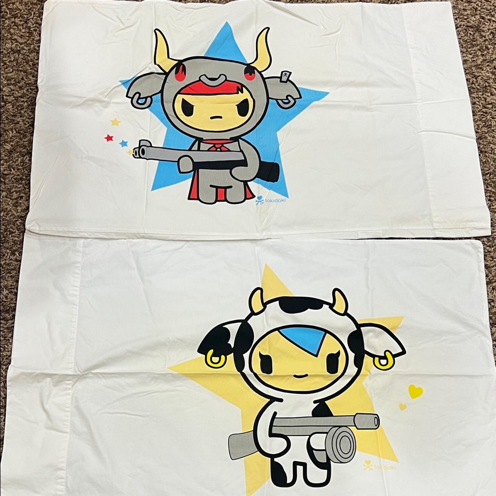 2 Tokidoki pillowcases. Moofia mozzarella bulletto